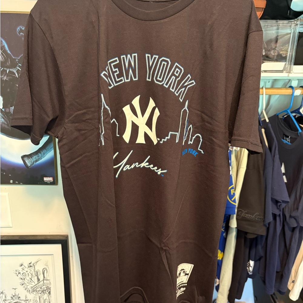 Newyork Yankees Cooperstown t-shirt size large